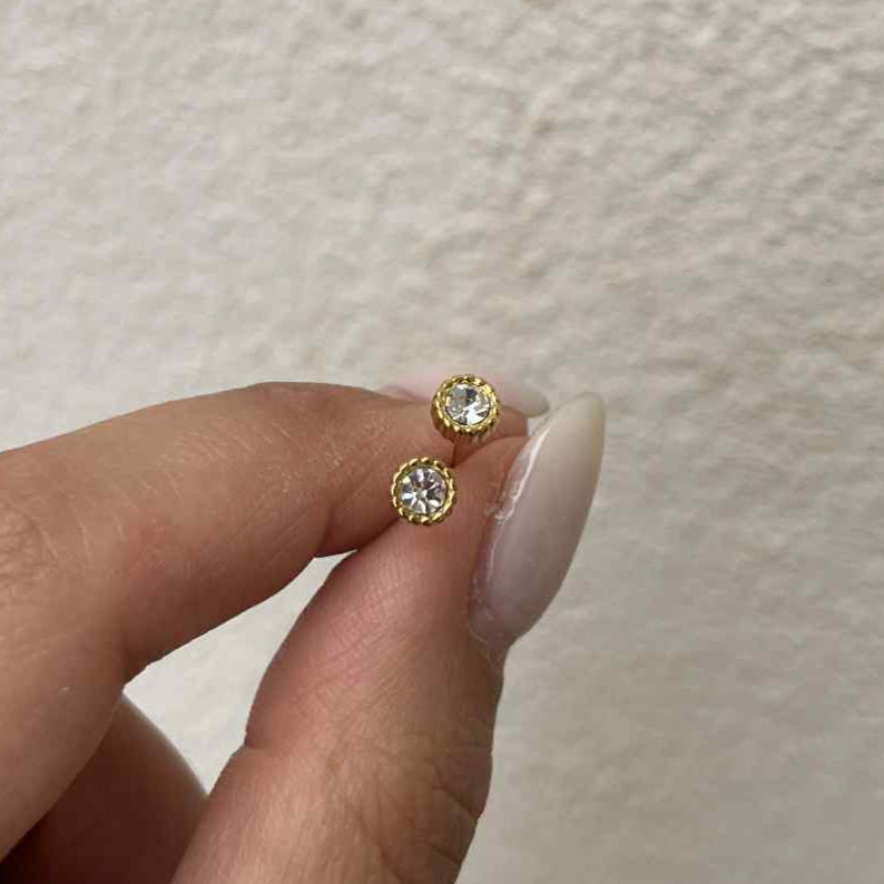 Ella Studs