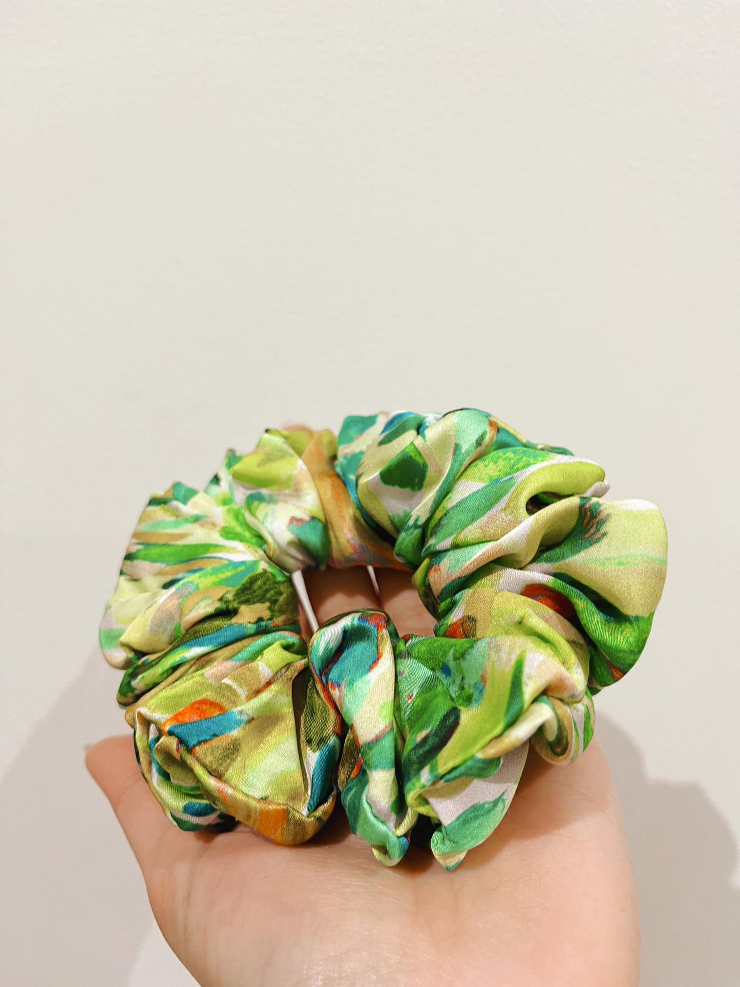 Rue Classic Scrunchy