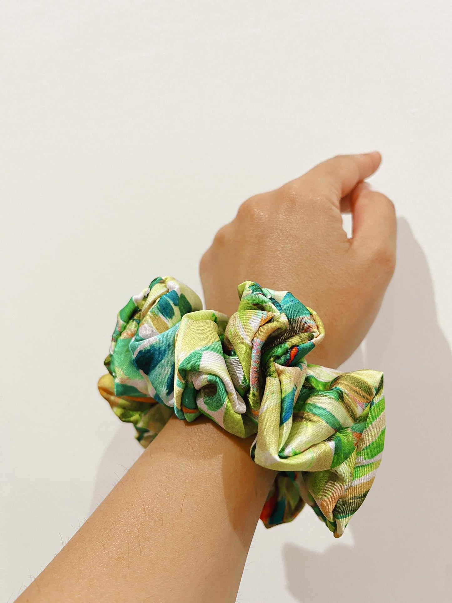 Rue Classic Scrunchy
