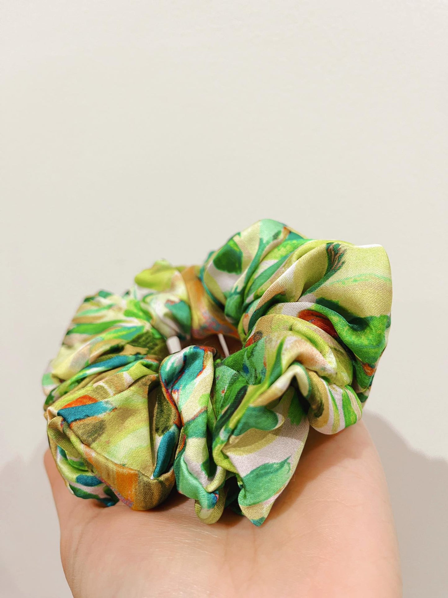 Rue Classic Scrunchy