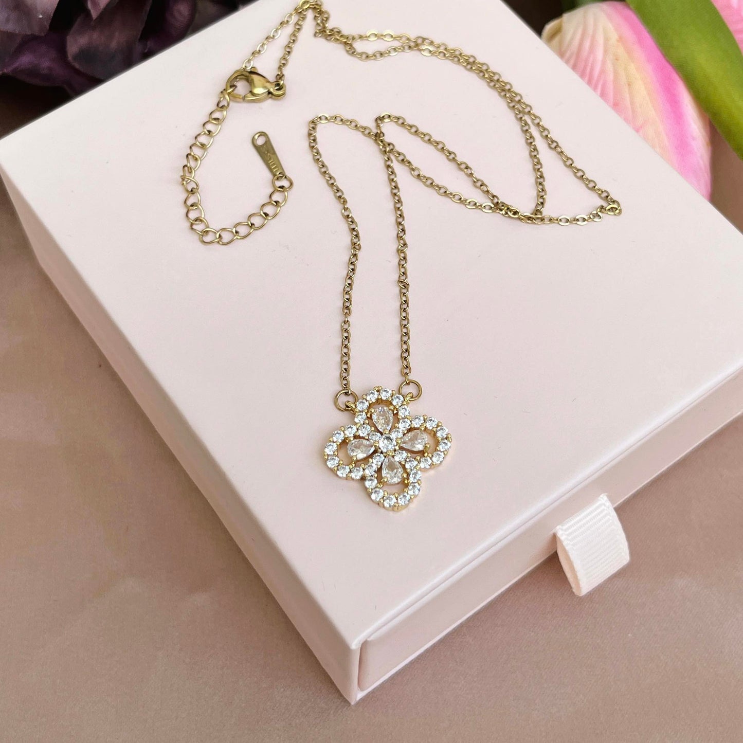 White Diamond Clover Necklace