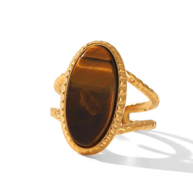Ember oval stone ring