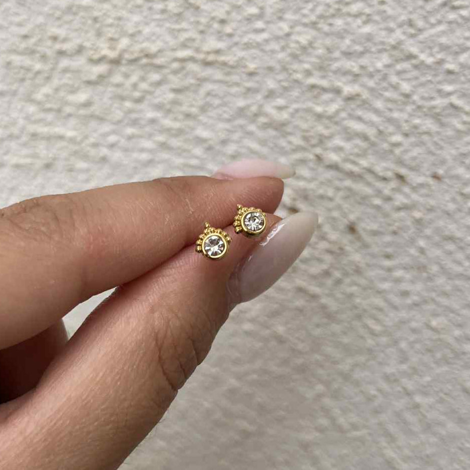 Regina Studs