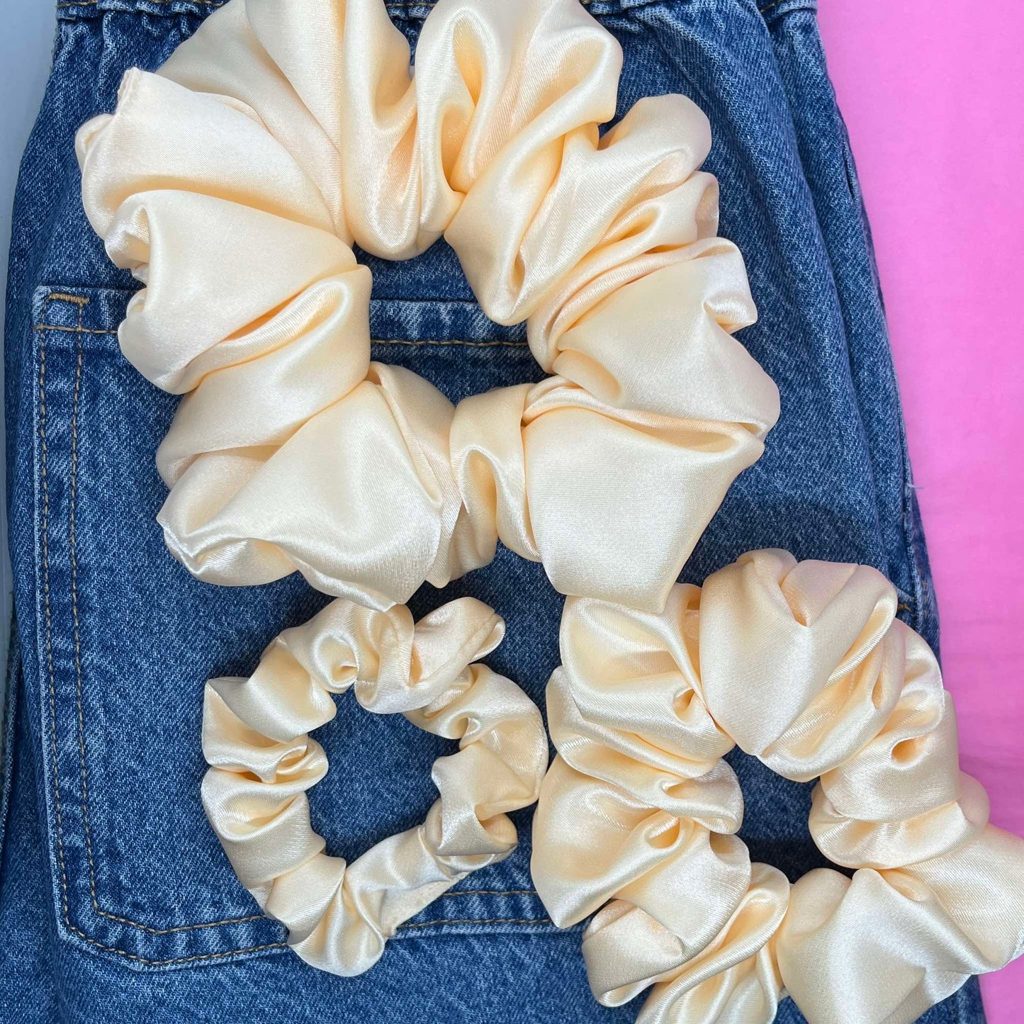 Maisie - Mini Scrunchie