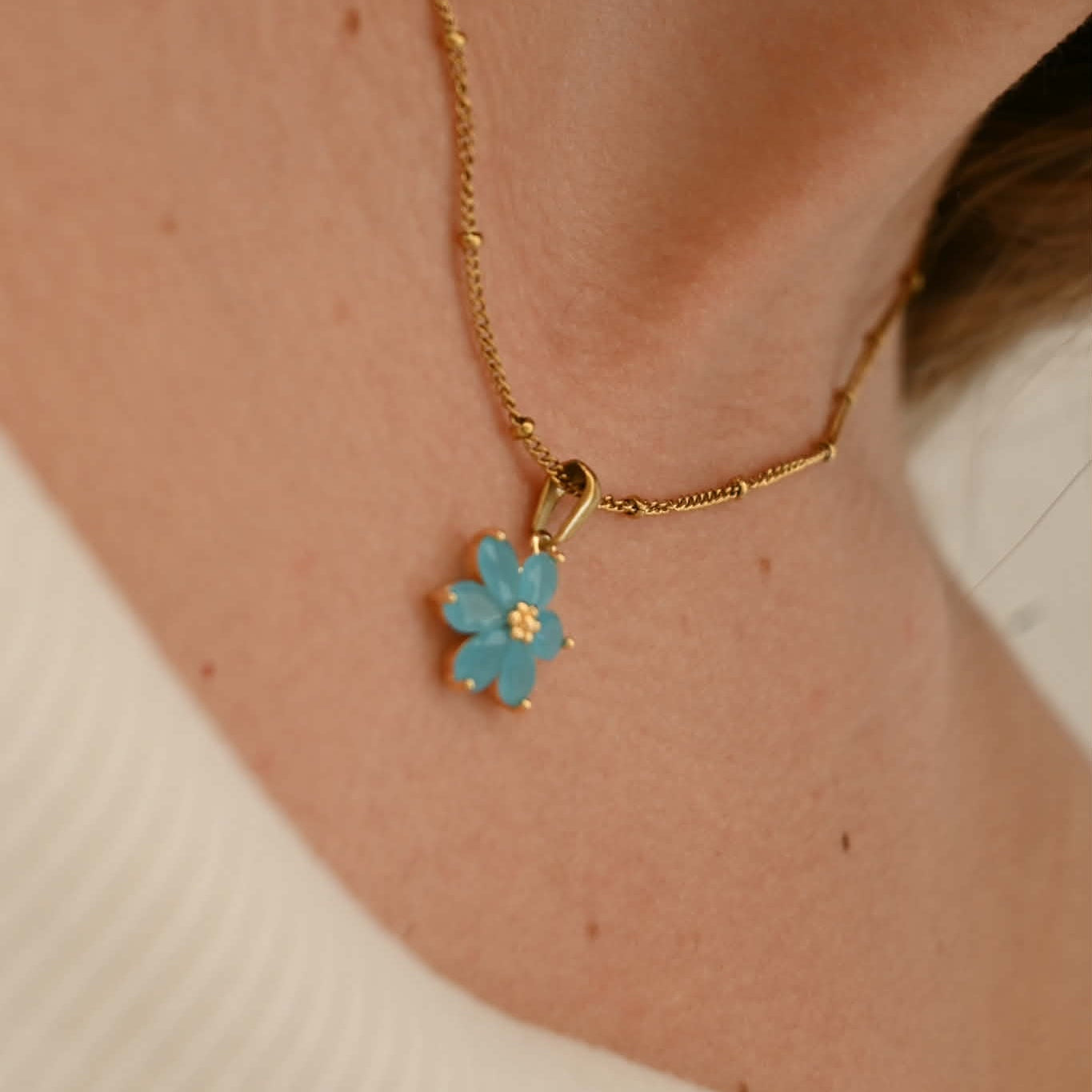 Fjura Charm - Sky Blue