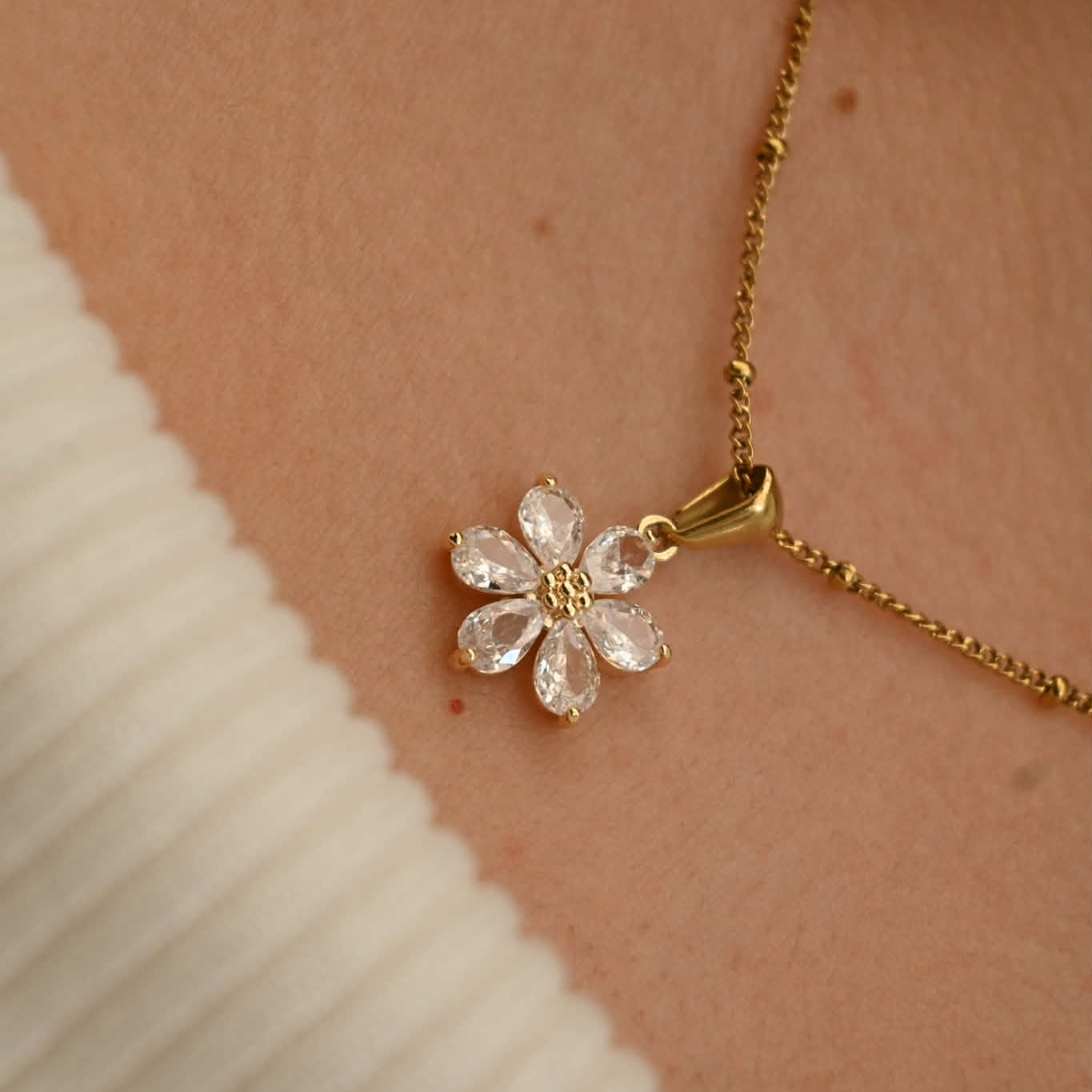 Fjura Charm - Crystal