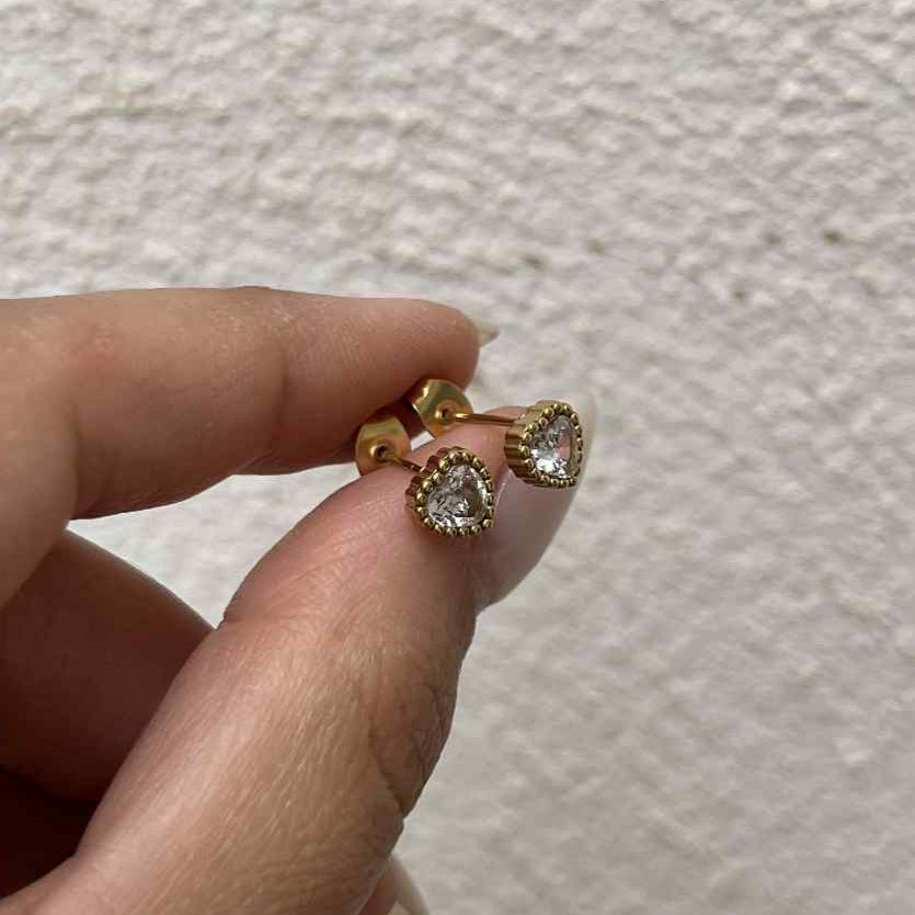 Amore Studs