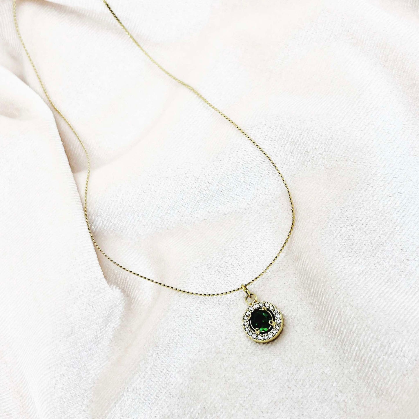 Vintage Glam Necklace - Circle