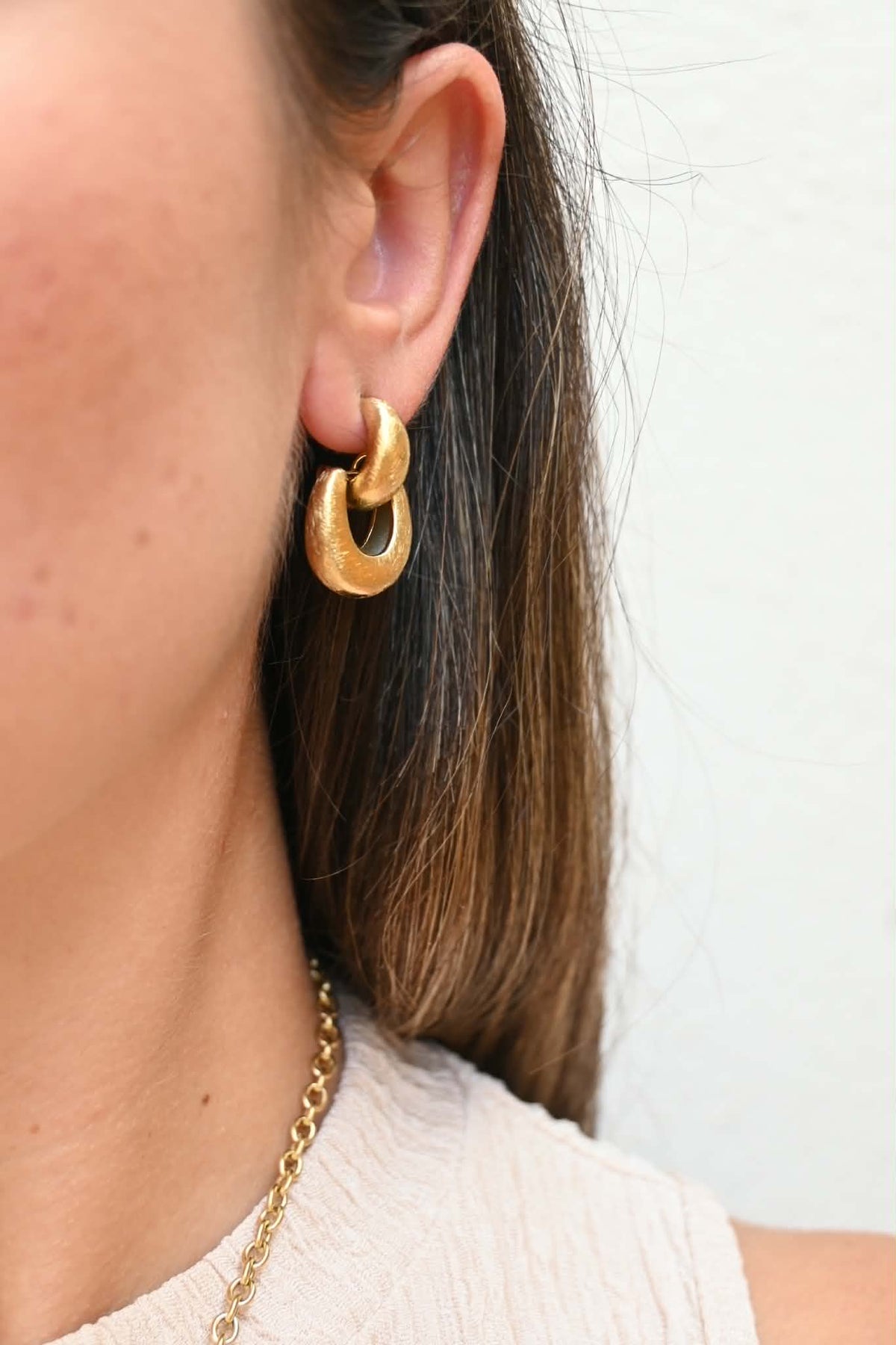 Brushed Orbit Hoops