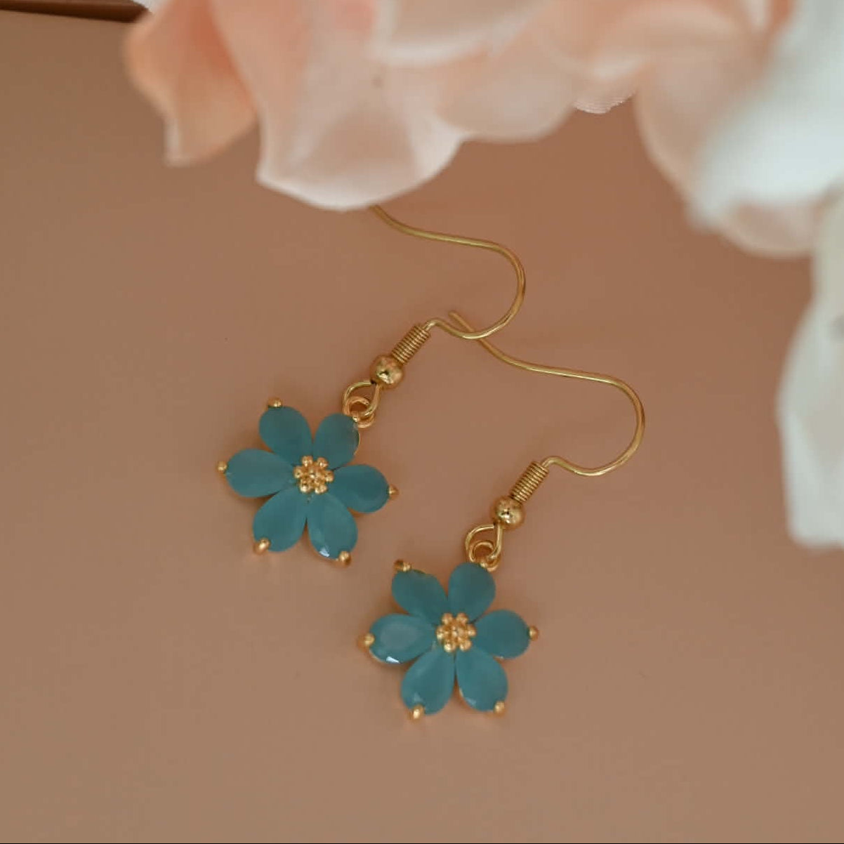 Fjura Charm - Sky Blue