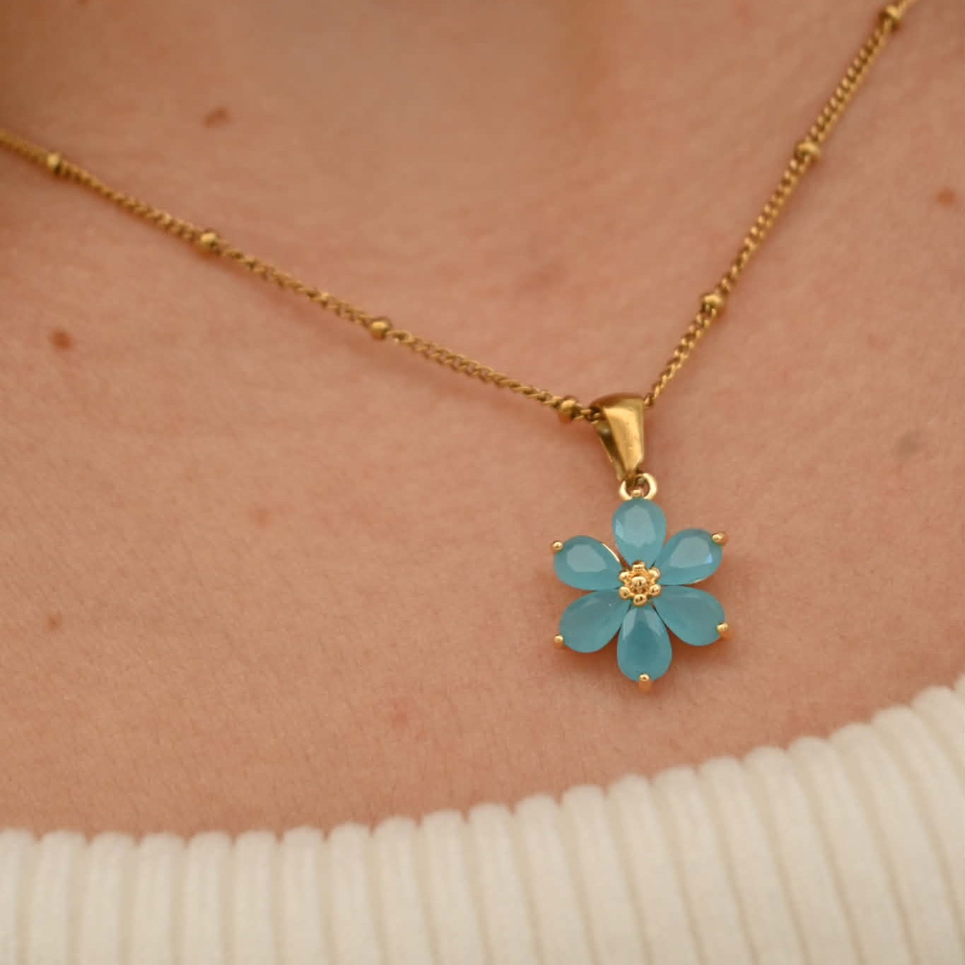 Fjura Charm - Sky Blue