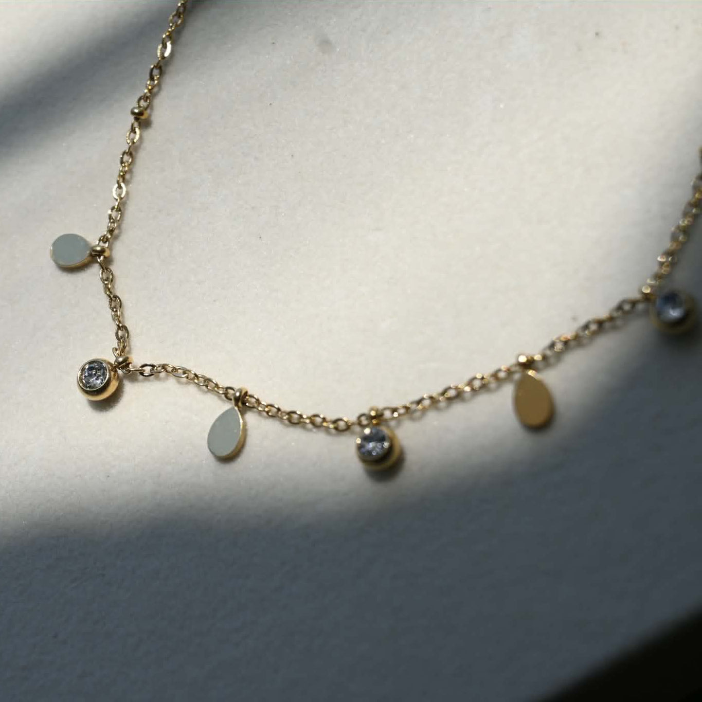 Crystal And Drop Anklet