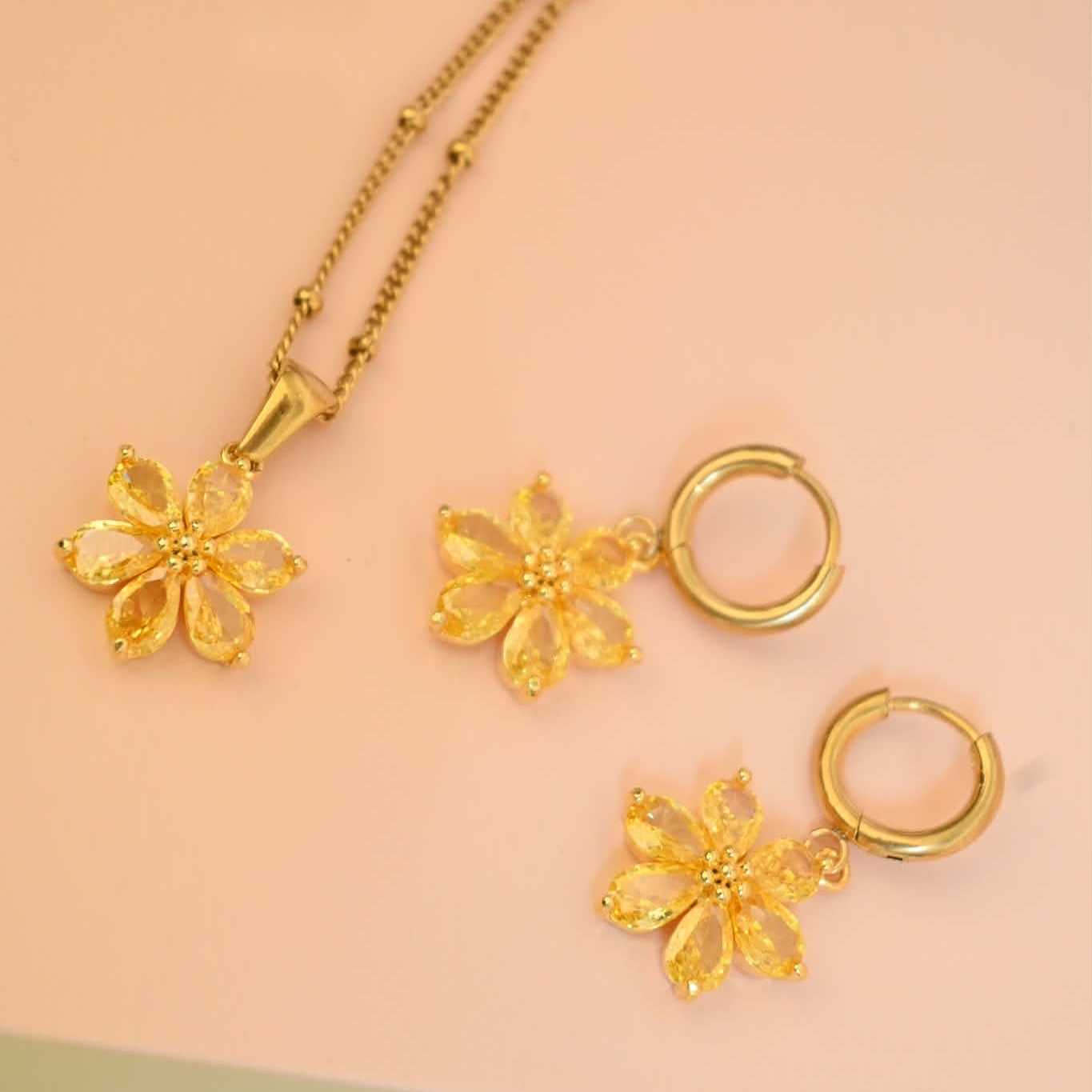 Fjura Charm - Yellow